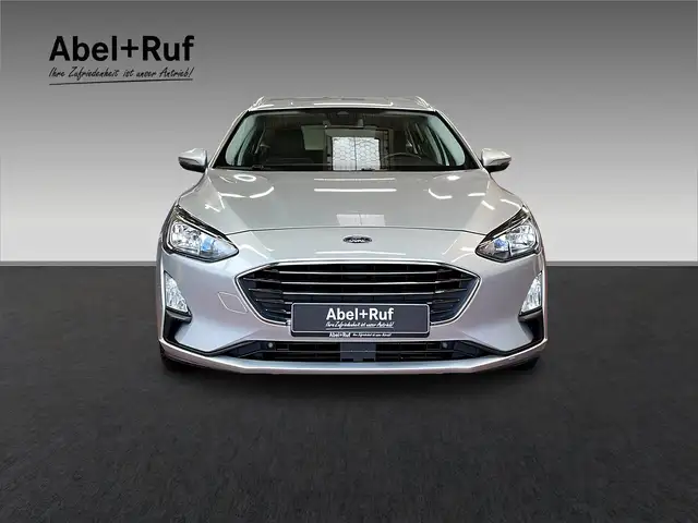 Ford Focus view 2