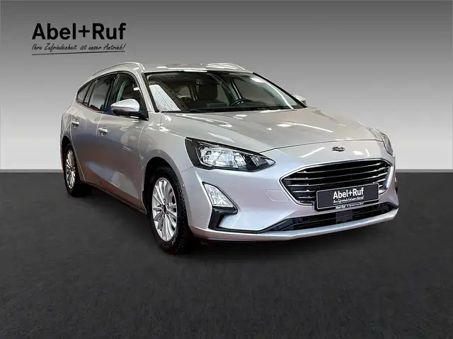 Ford Focus view 6