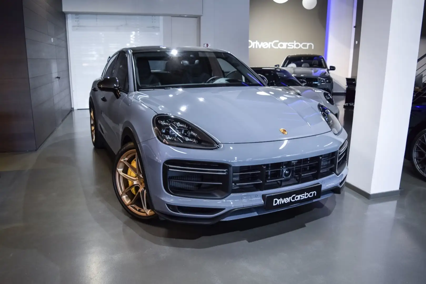 Porsche Cayenne Turbo GT Grau - 1