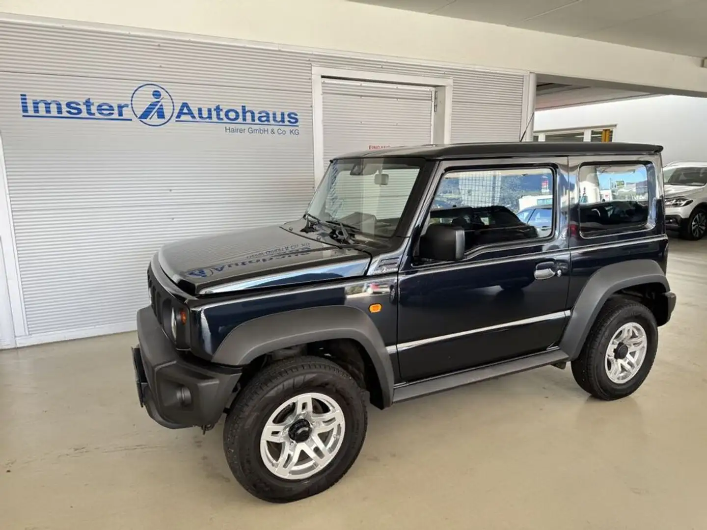 Suzuki Jimny 1,5 VVT Allgrip N1 Schwarz - 1