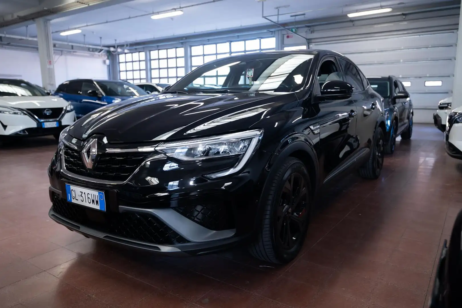 Renault Arkana 1.6 E-Tech full hybrid R.S. Line Fast Track 145cv Noir - 1