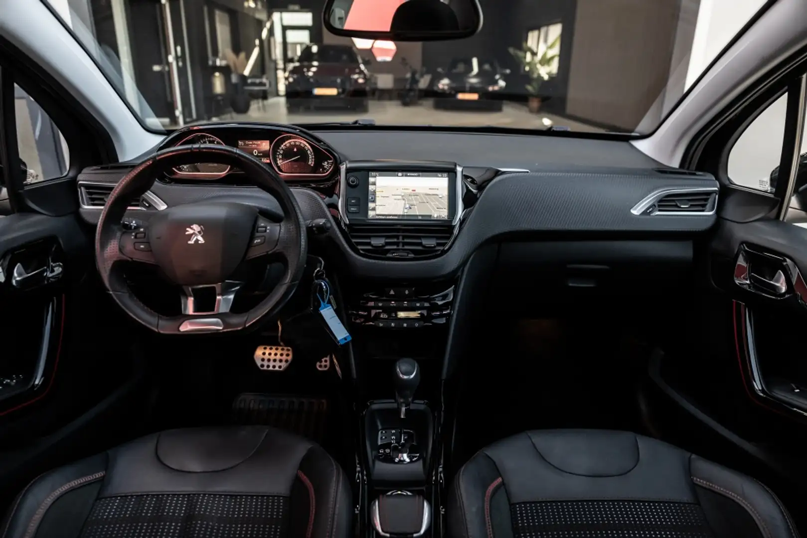 Peugeot 2008 1.2 PureTeck GT Line | Pano | Driveselect | Carpla Negro - 2