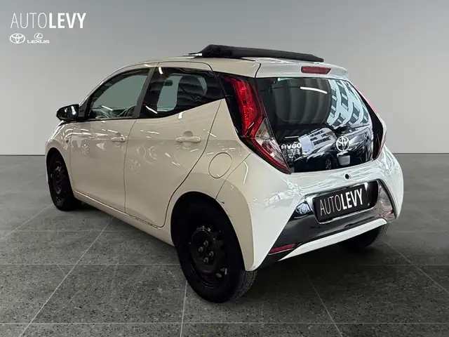 Toyota Aygo view 4
