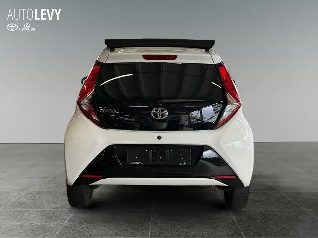Toyota Aygo view 5