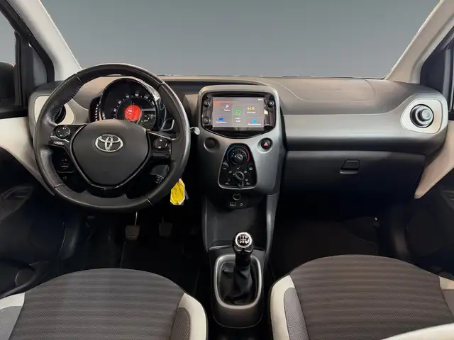 Toyota Aygo view 11