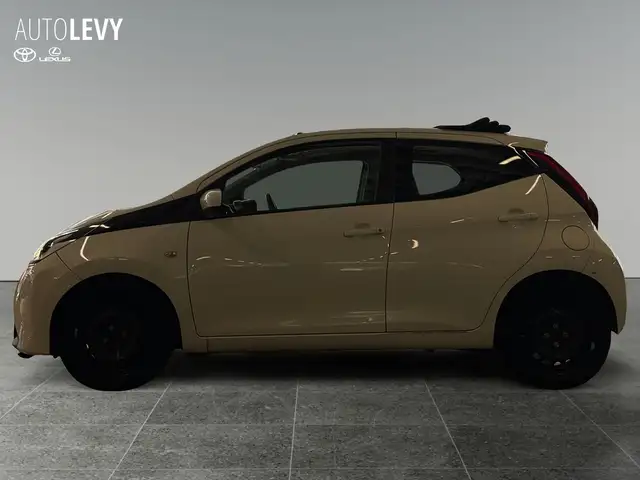 Toyota Aygo view 3