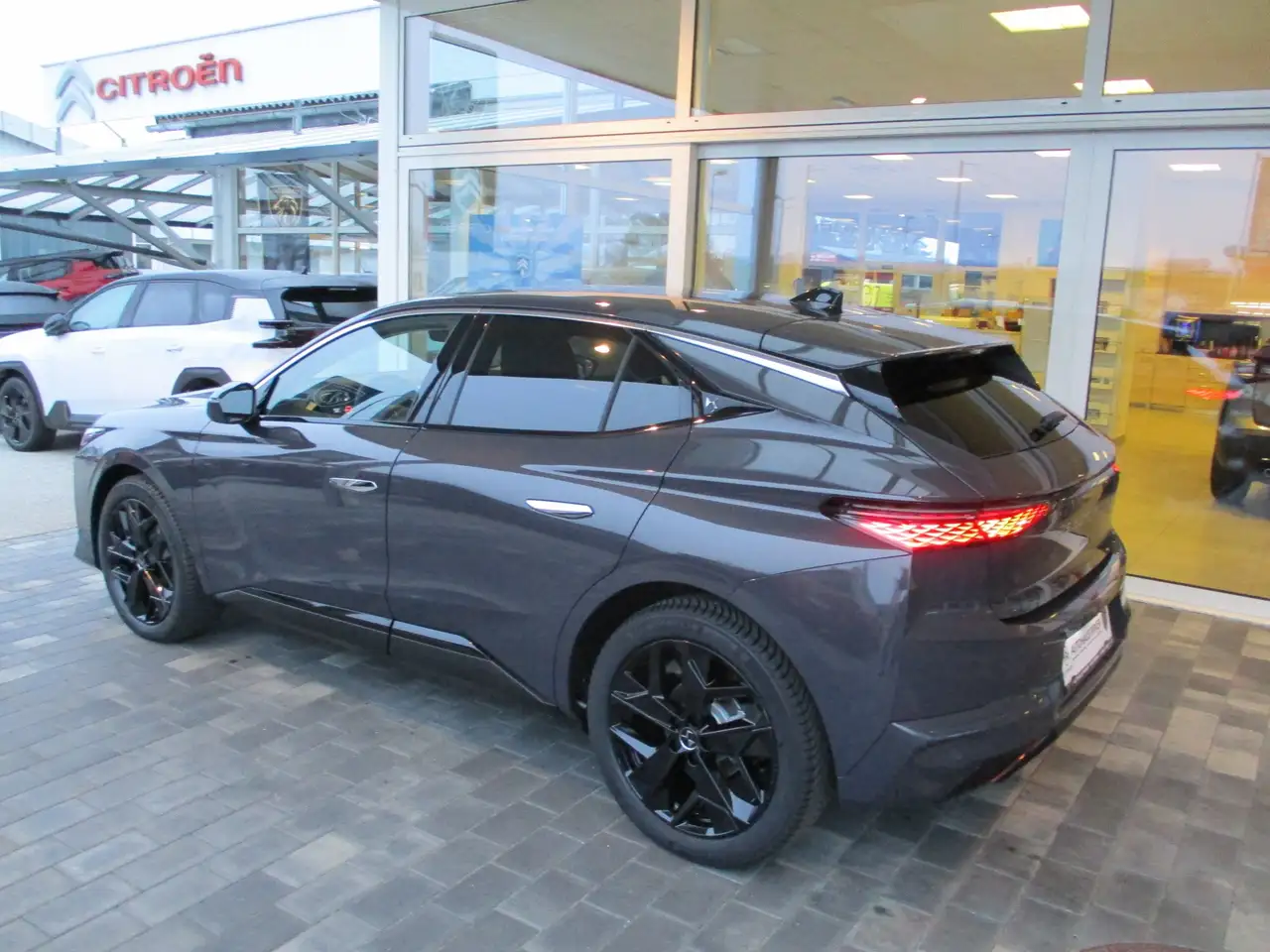 DS Automobiles N°4 2025