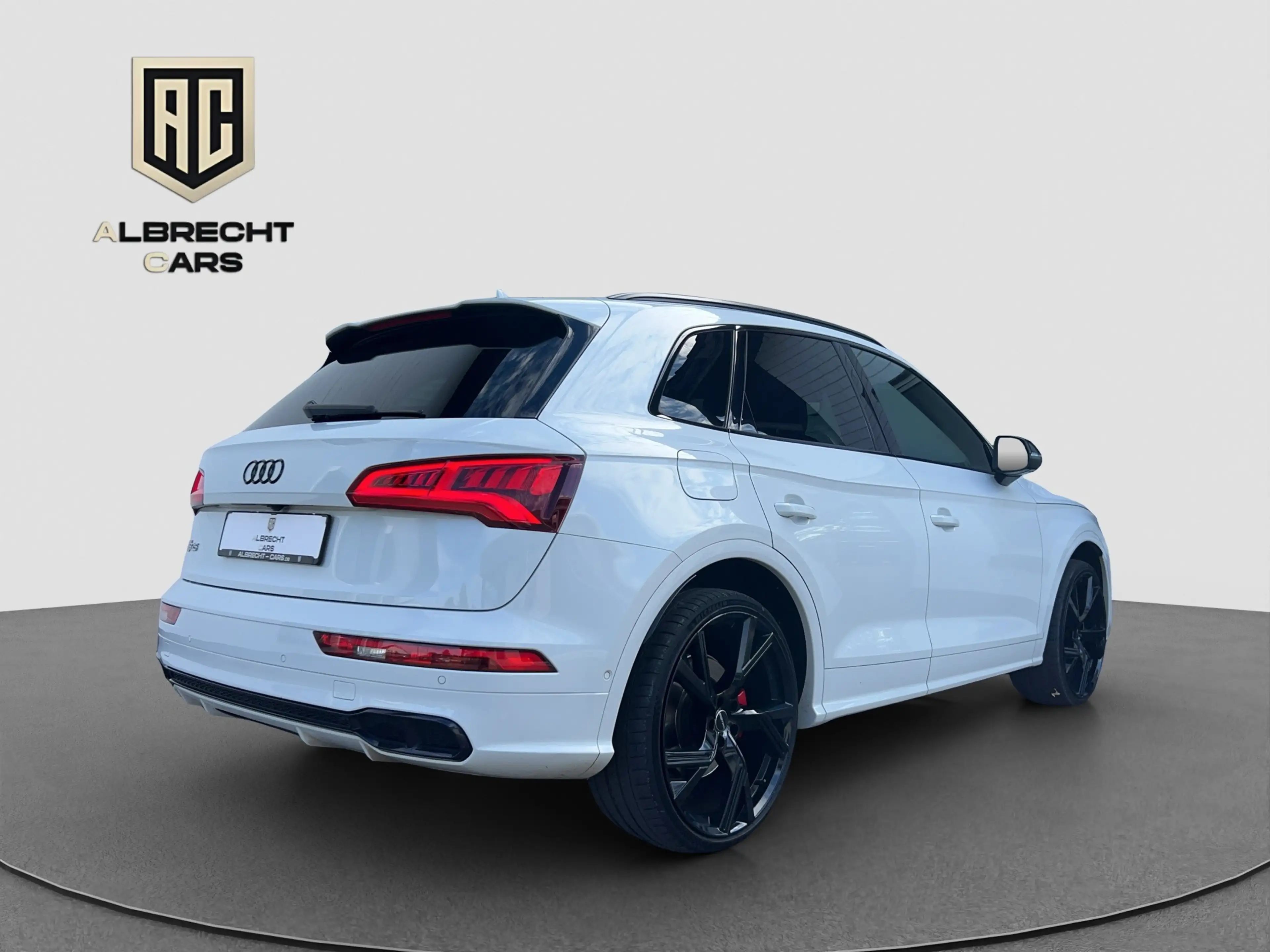 Audi SQ5 3.0 TDI quattro PANO HUD AHK LUFT MATRIX B&O LM22 — photo 5