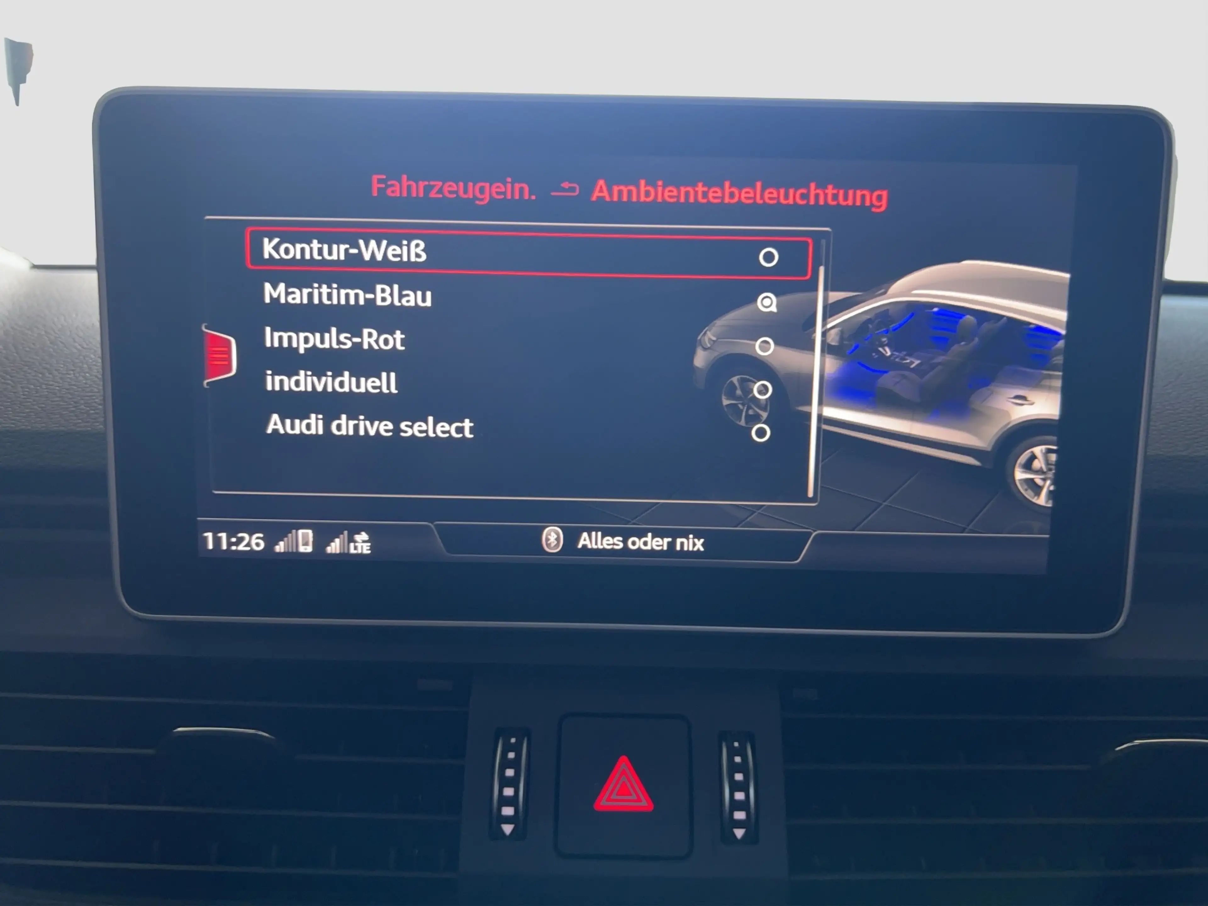 Audi SQ5 3.0 TDI quattro PANO HUD AHK LUFT MATRIX B&O LM22 — photo 22