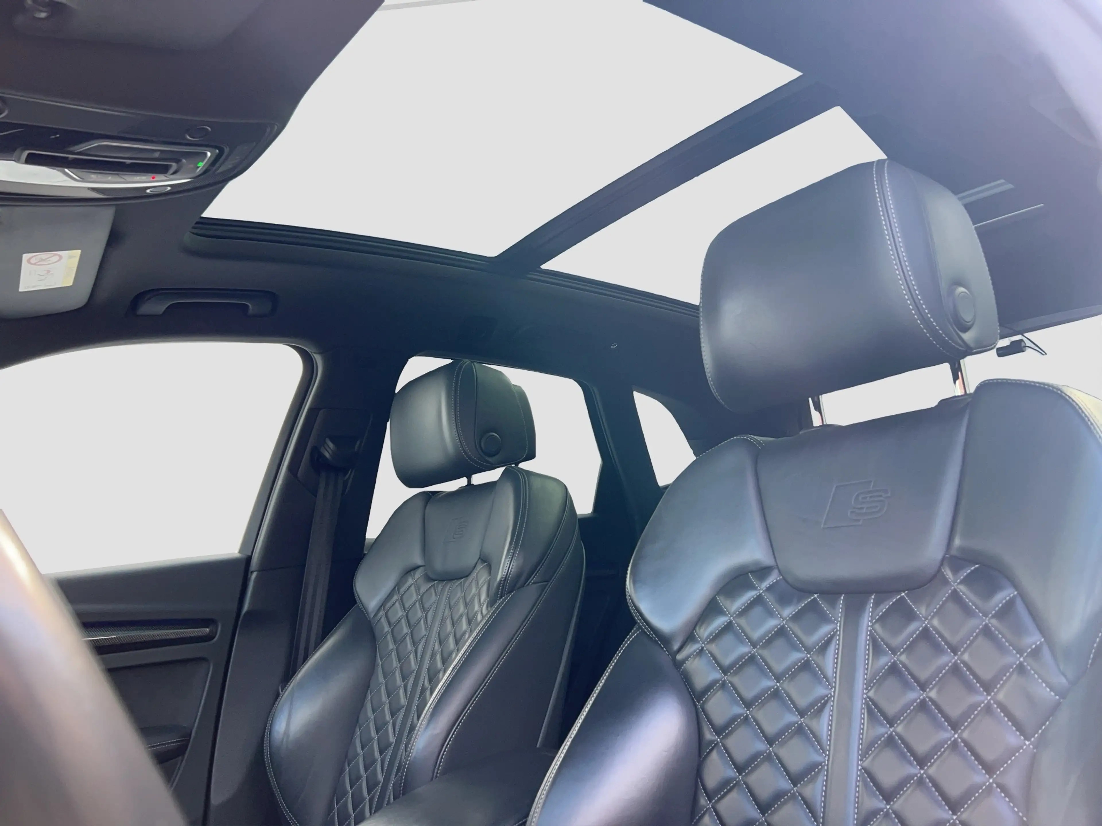 Audi SQ5 3.0 TDI quattro PANO HUD AHK LUFT MATRIX B&O LM22 — photo 19