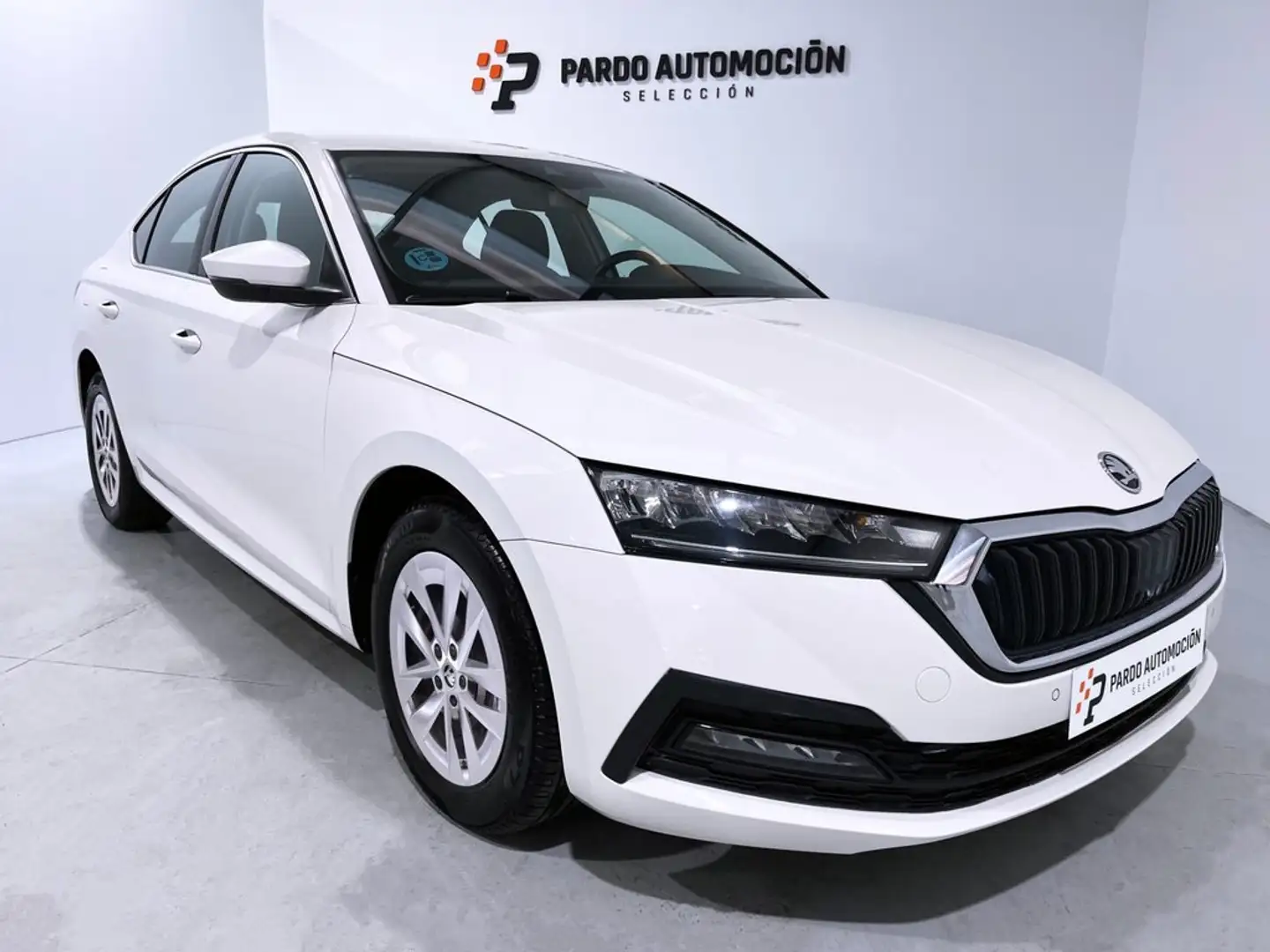 Skoda Octavia 2.0TDI Ambition 110kW Blanco - 1