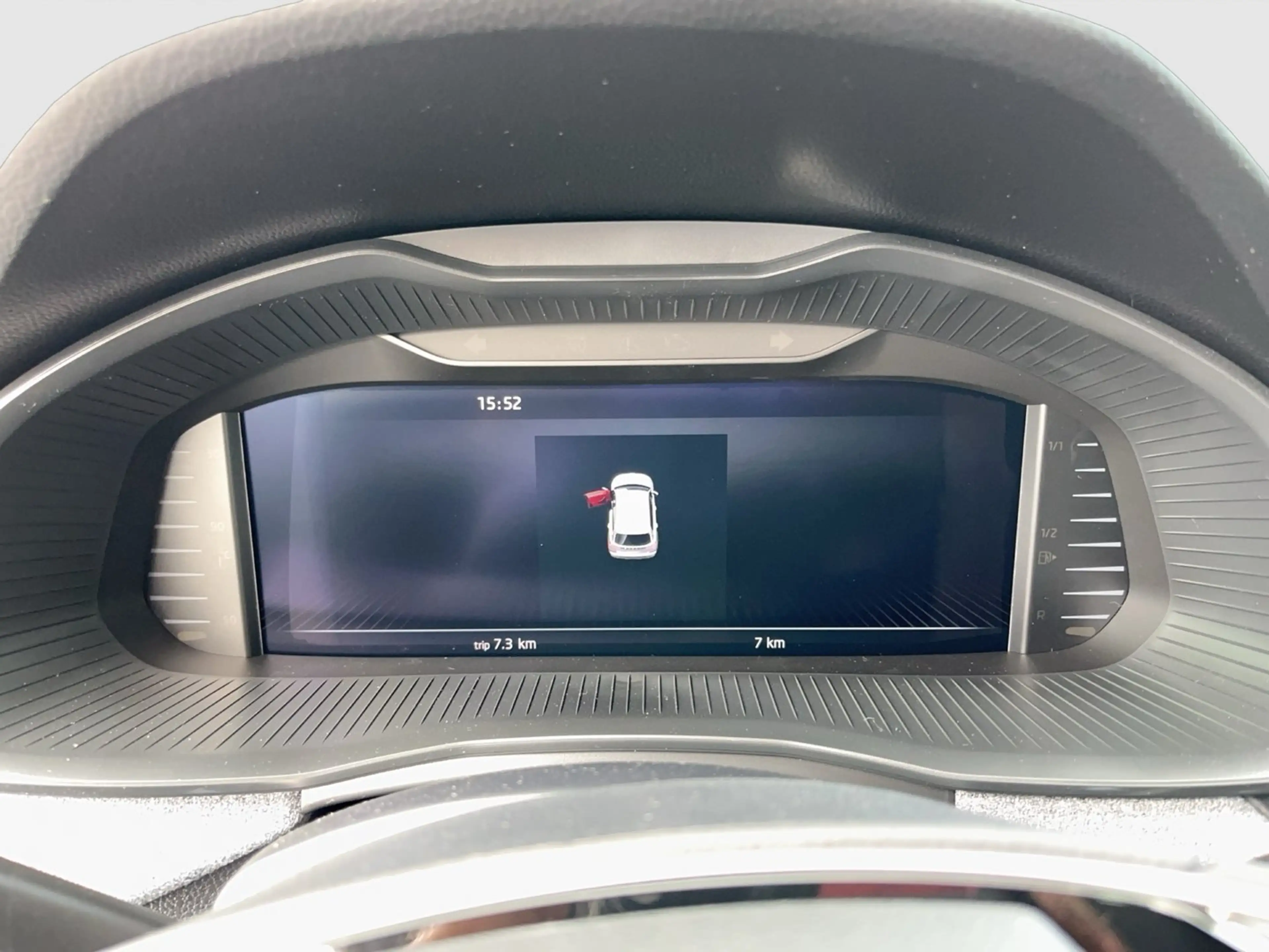 Skoda Kamiq Selection TSI DSG — photo 10