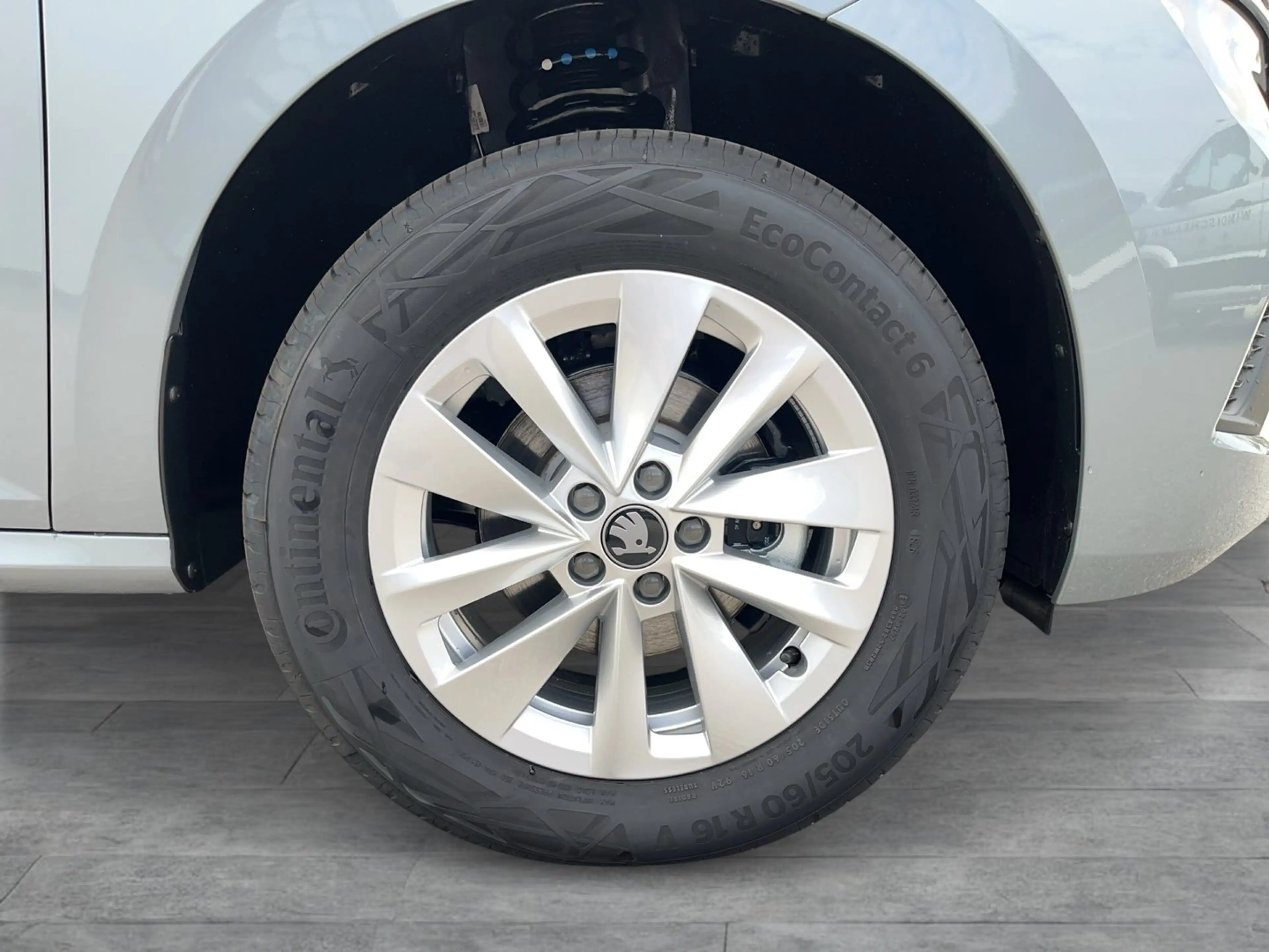 Skoda Kamiq Selection TSI DSG — photo 7