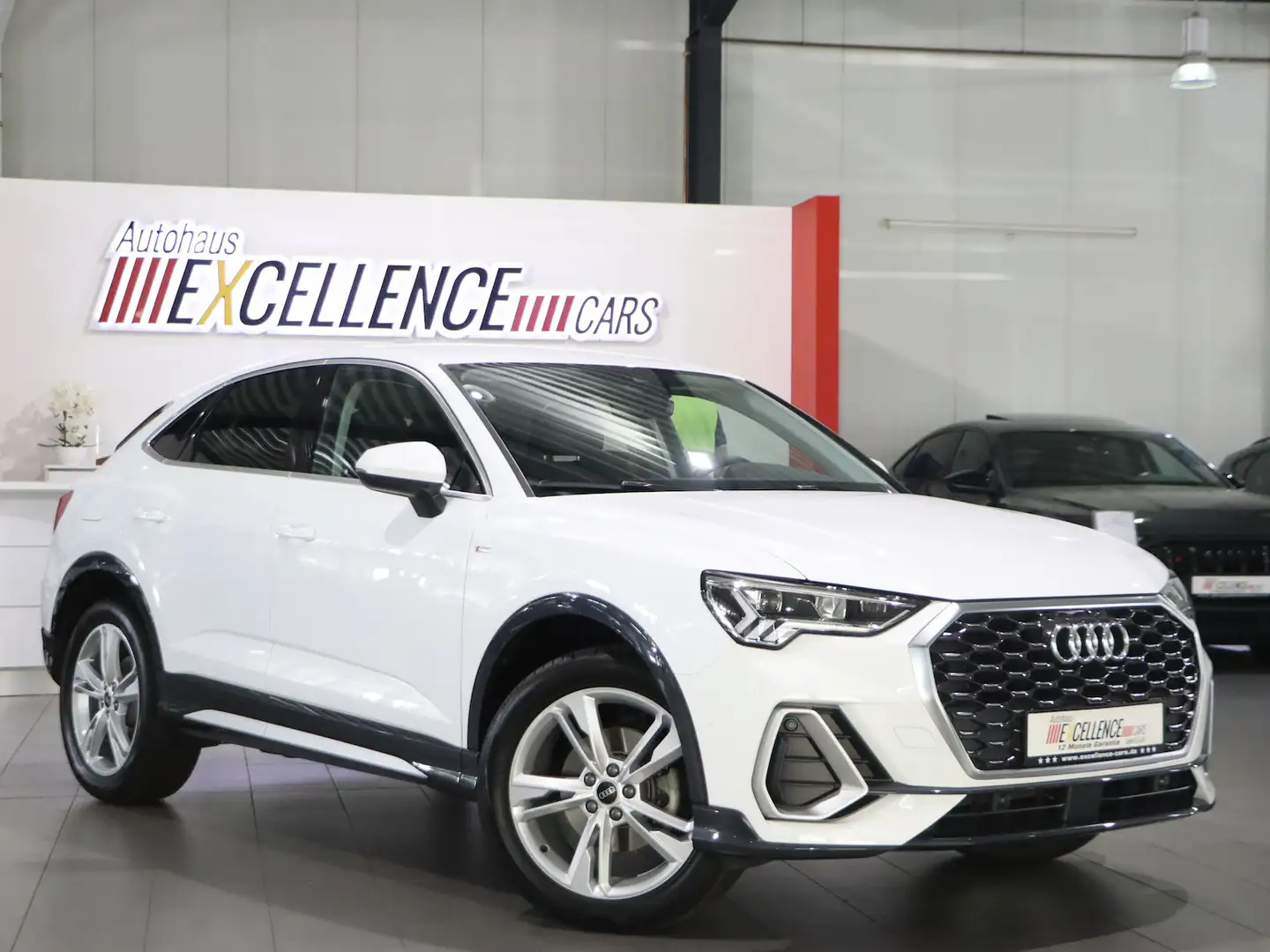 Audi Q3 SPORTBACK 35 TDI DESIGN S-LINE / VC / LED / Weiß - 2