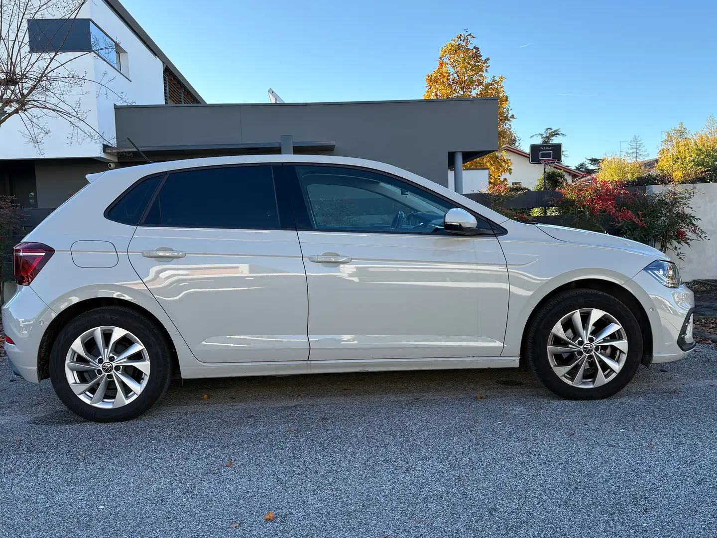 Volkswagen Polo Polo VI 2022 1.0 tsi  Style 95cv dsg Gris - 1