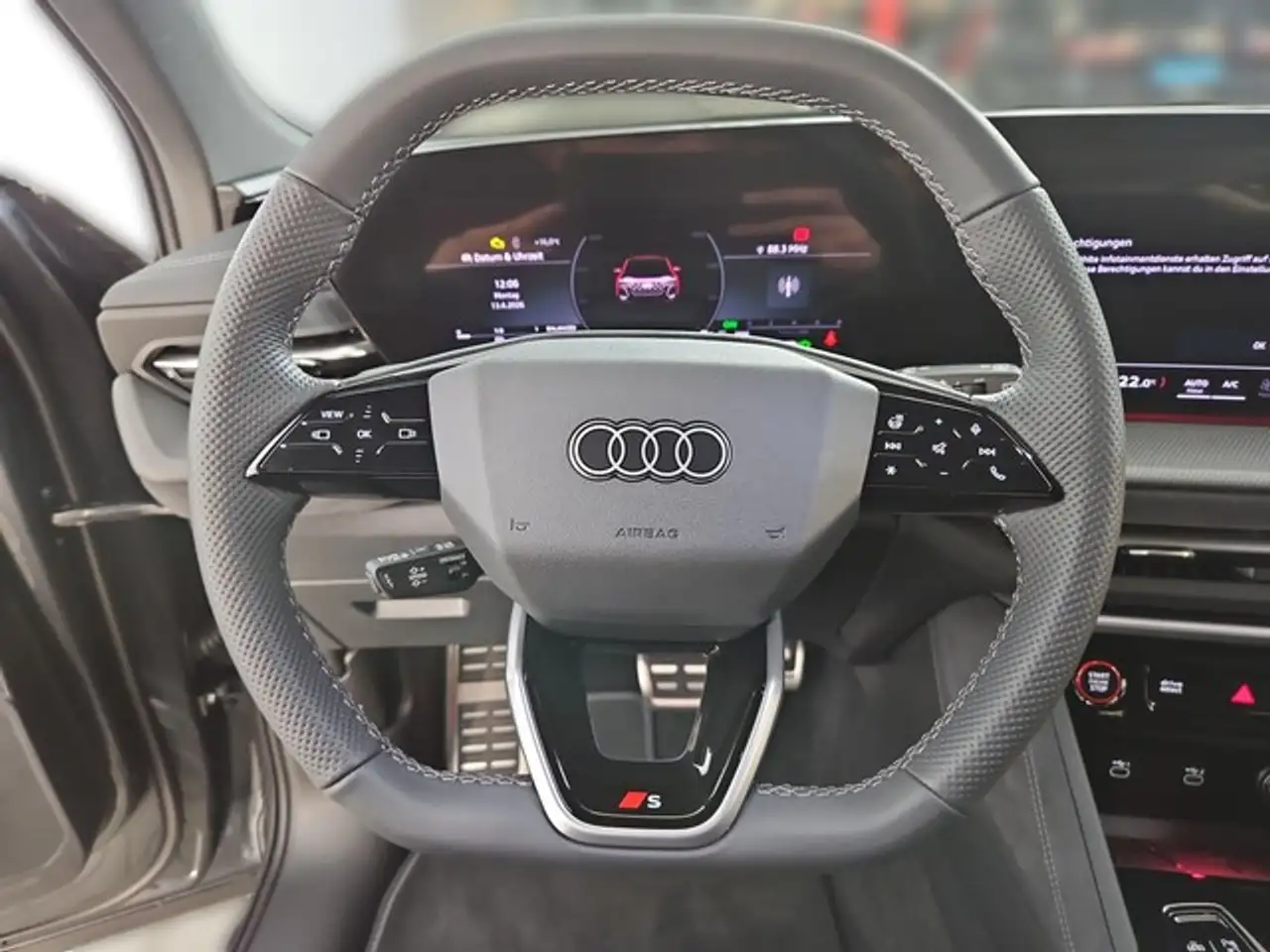 Audi SQ5 AHK Sitzbelüftung TechPro Memory Interieur S 8