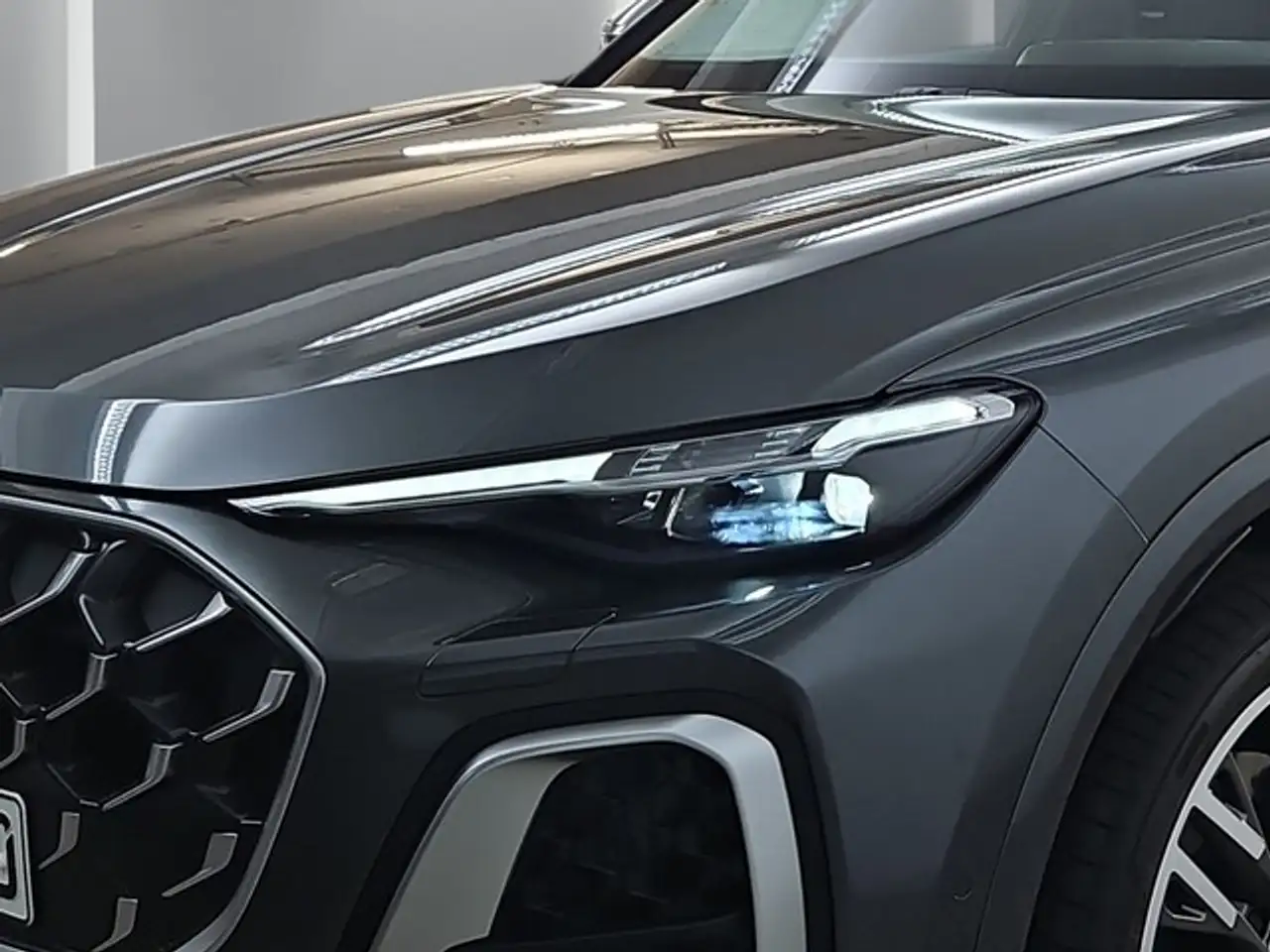 Audi SQ5 AHK Sitzbelüftung TechPro Memory Interieur S 3