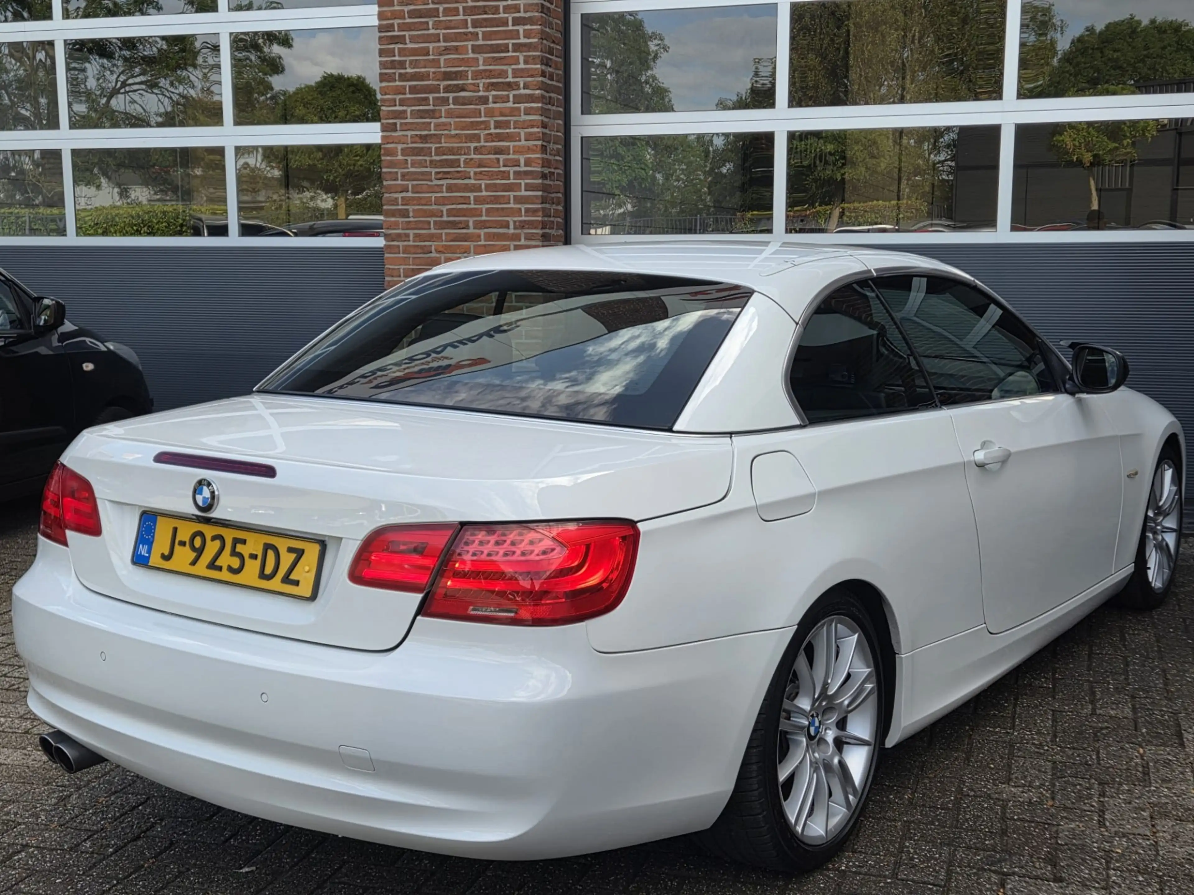 BMW 330 3-serie Cabrio 330i High Executive | Leer | Clima — photo 11