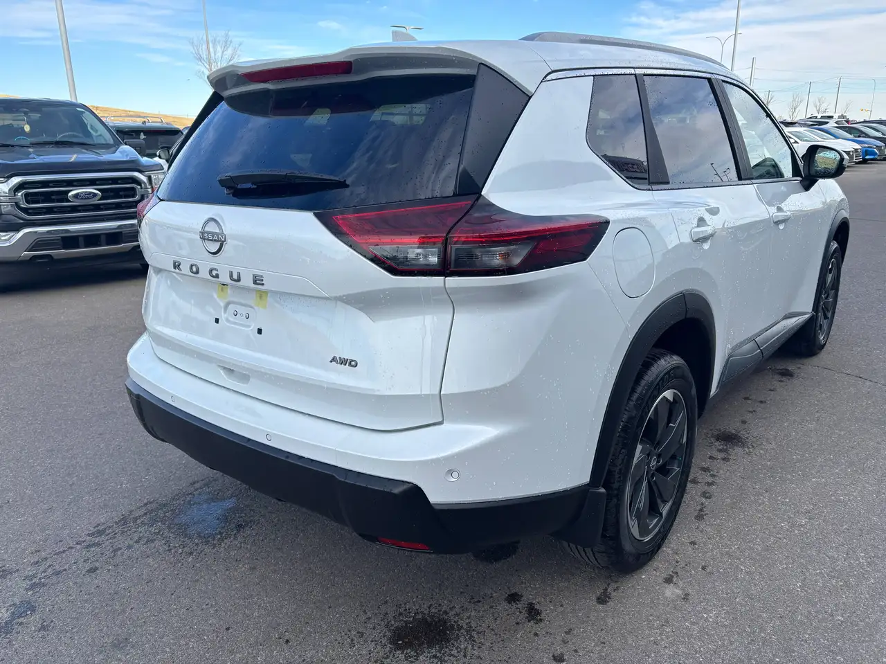 Nissan Rogue fotografie Nissan Rogue