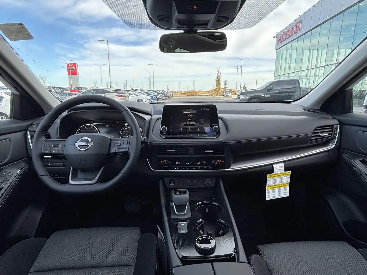 Nissan Rogue fotografie Nissan Rogue
