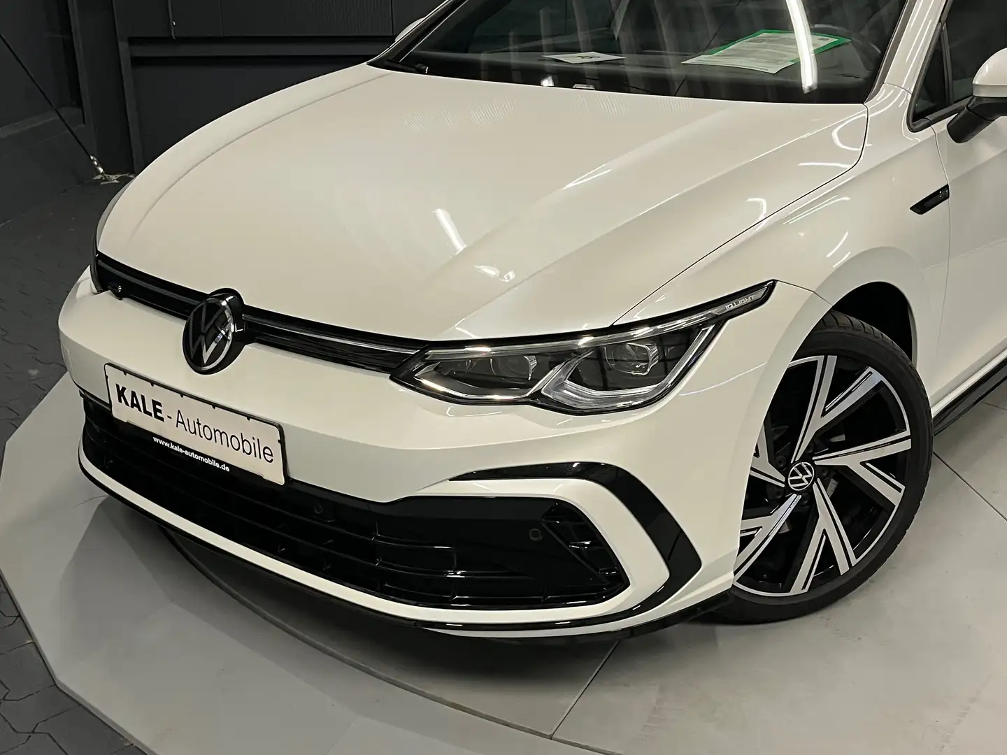 Volkswagen Golf Variant VIII R-Line*18Zoll*PANORAMA*VW-GARANTIE*Metallic* Bílá - 2
