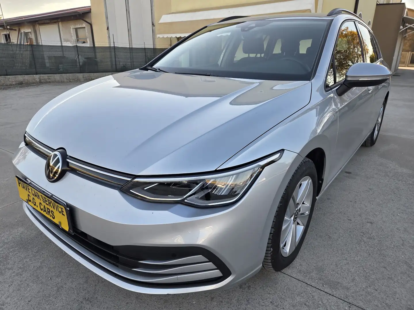 Volkswagen Golf Variant Golf VIII 2020 Variant 2.0 tdi Life 115cv dsg Argento - 2