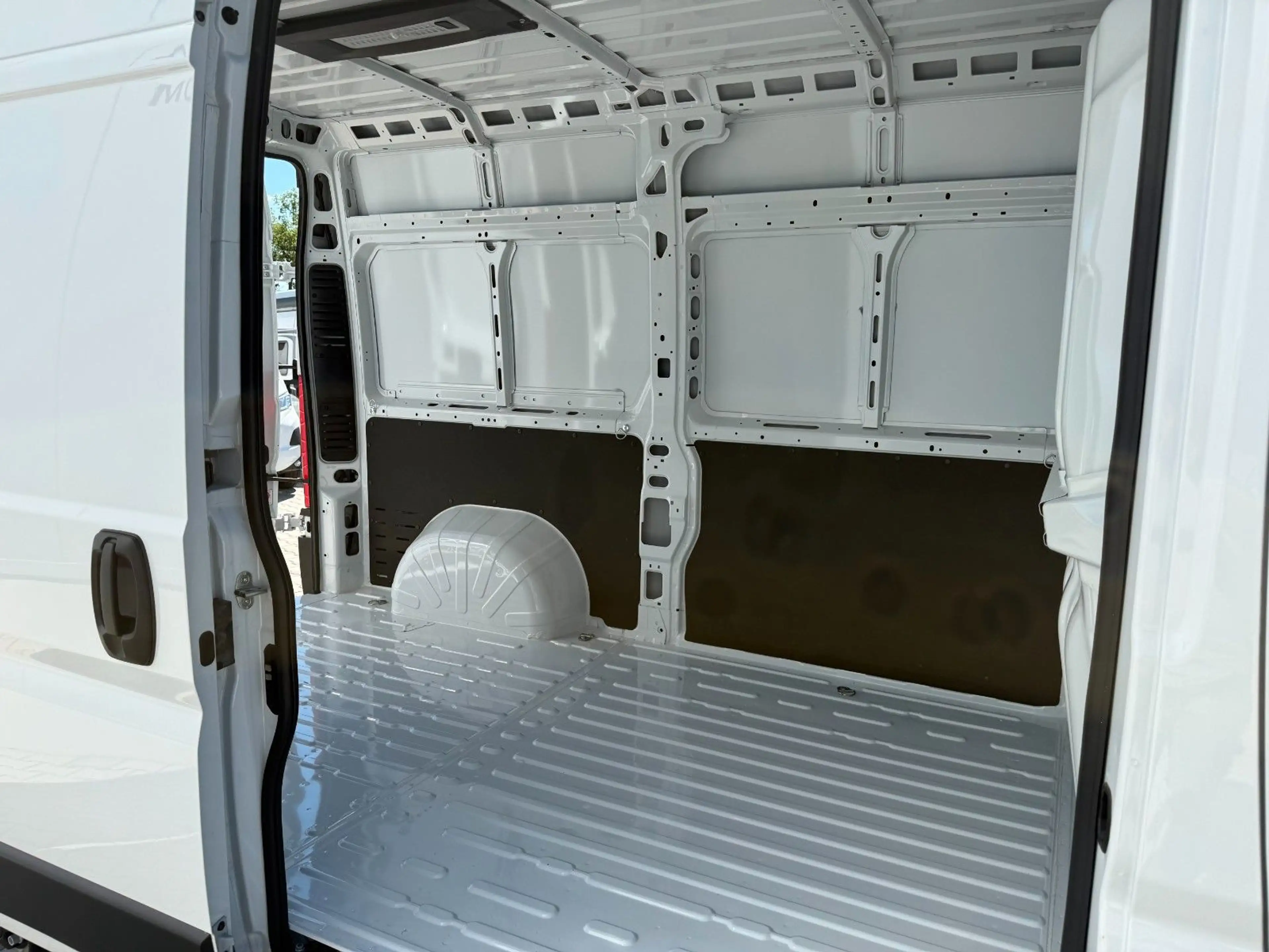 Citroen Jumper Kasten Hochraum 35 L2H2 BlueHDi 140 — photo 14