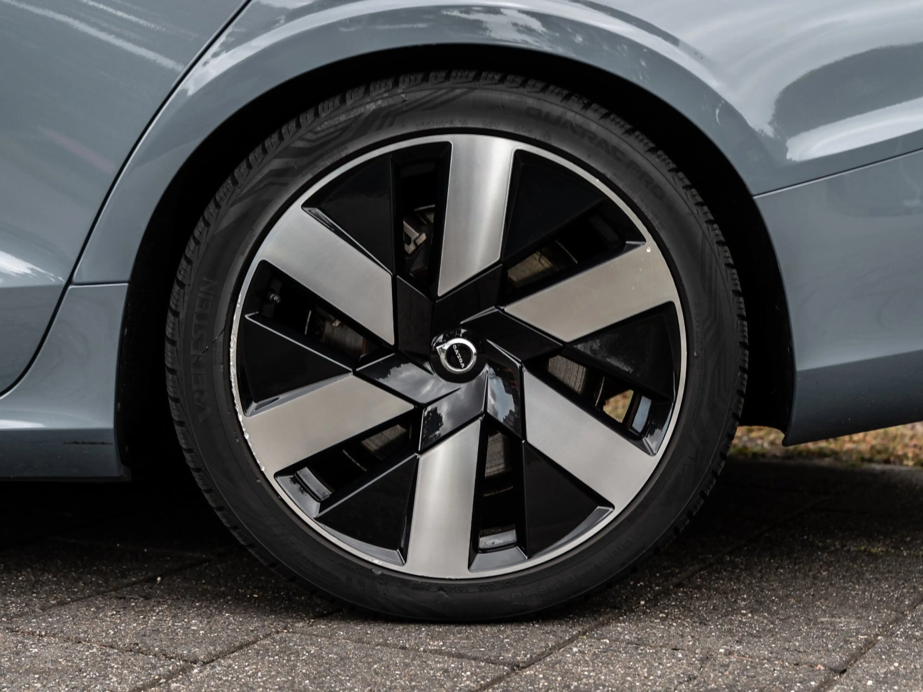 Volvo S60 2.0 Recharge T6 AWD Core - PARKEERCAMERA - AUTOMAA — photo 15