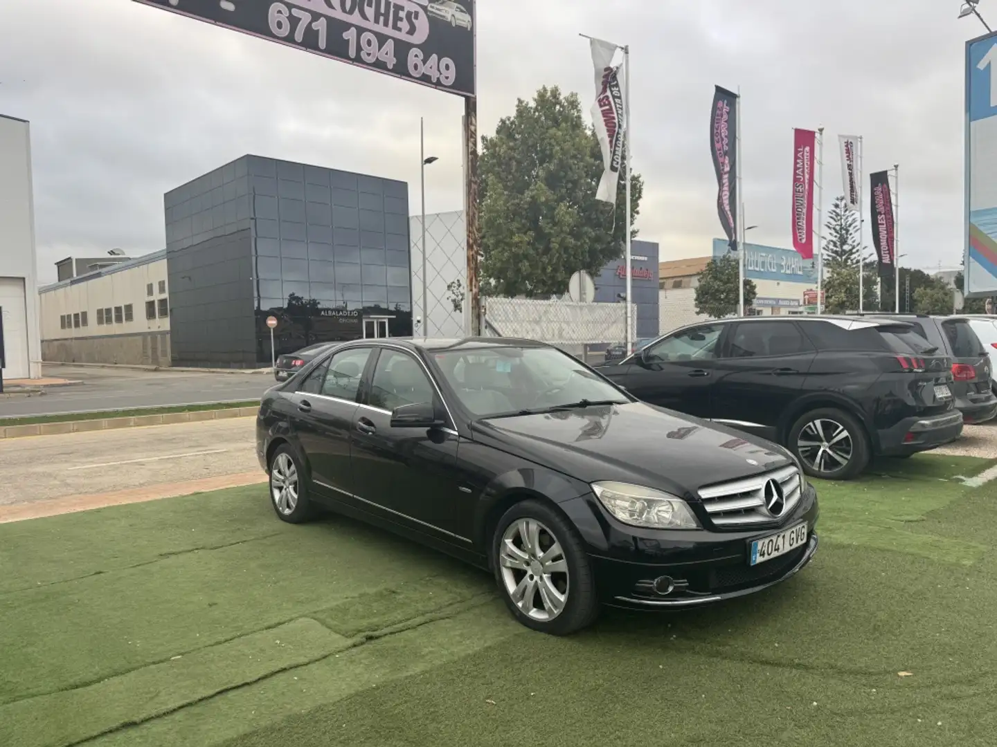 Mercedes-Benz C 200 200CDI BE Avantgarde Aut. Negro - 2