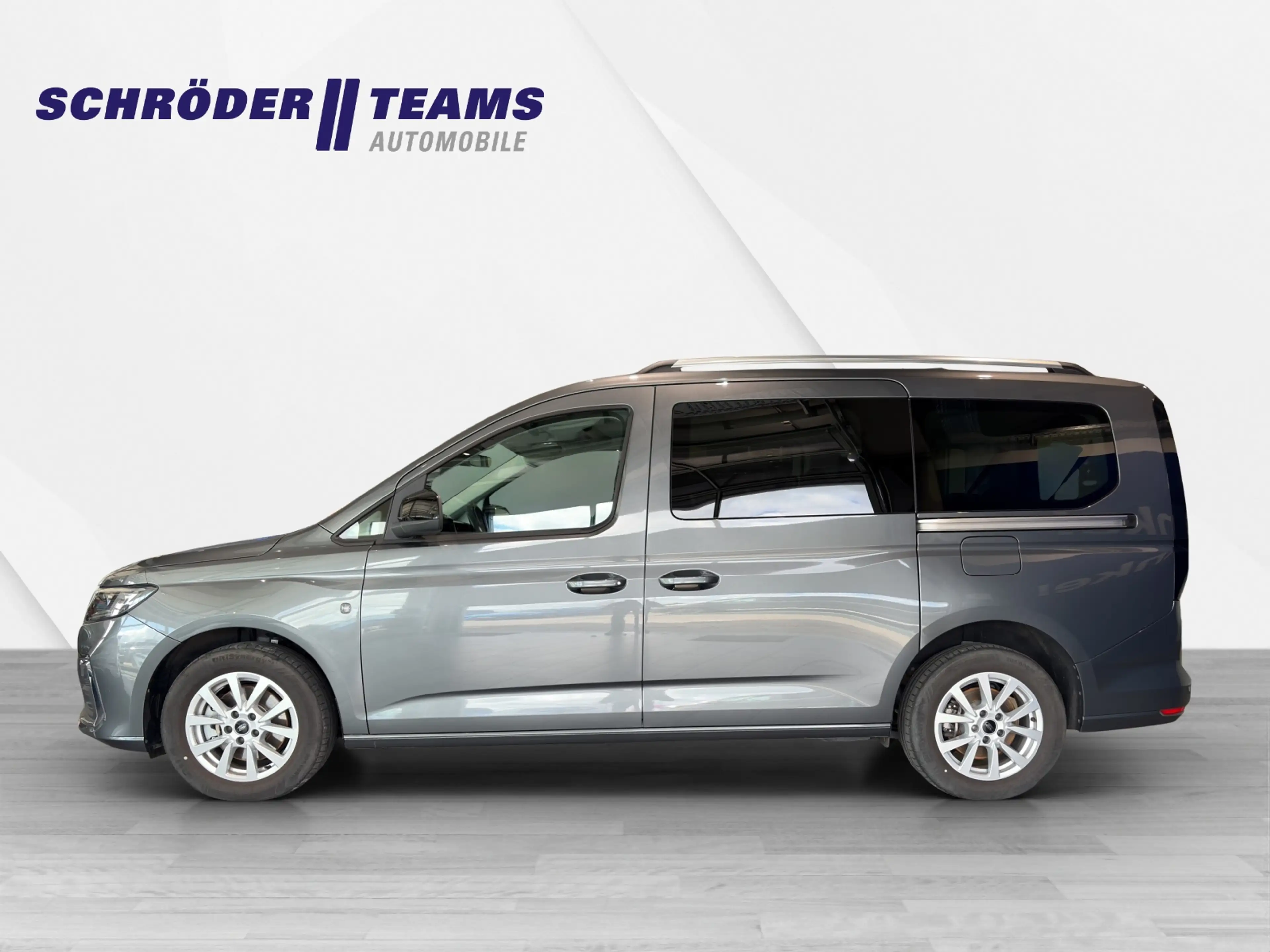 Ford Grand Tourneo Connect Titanium — photo 7