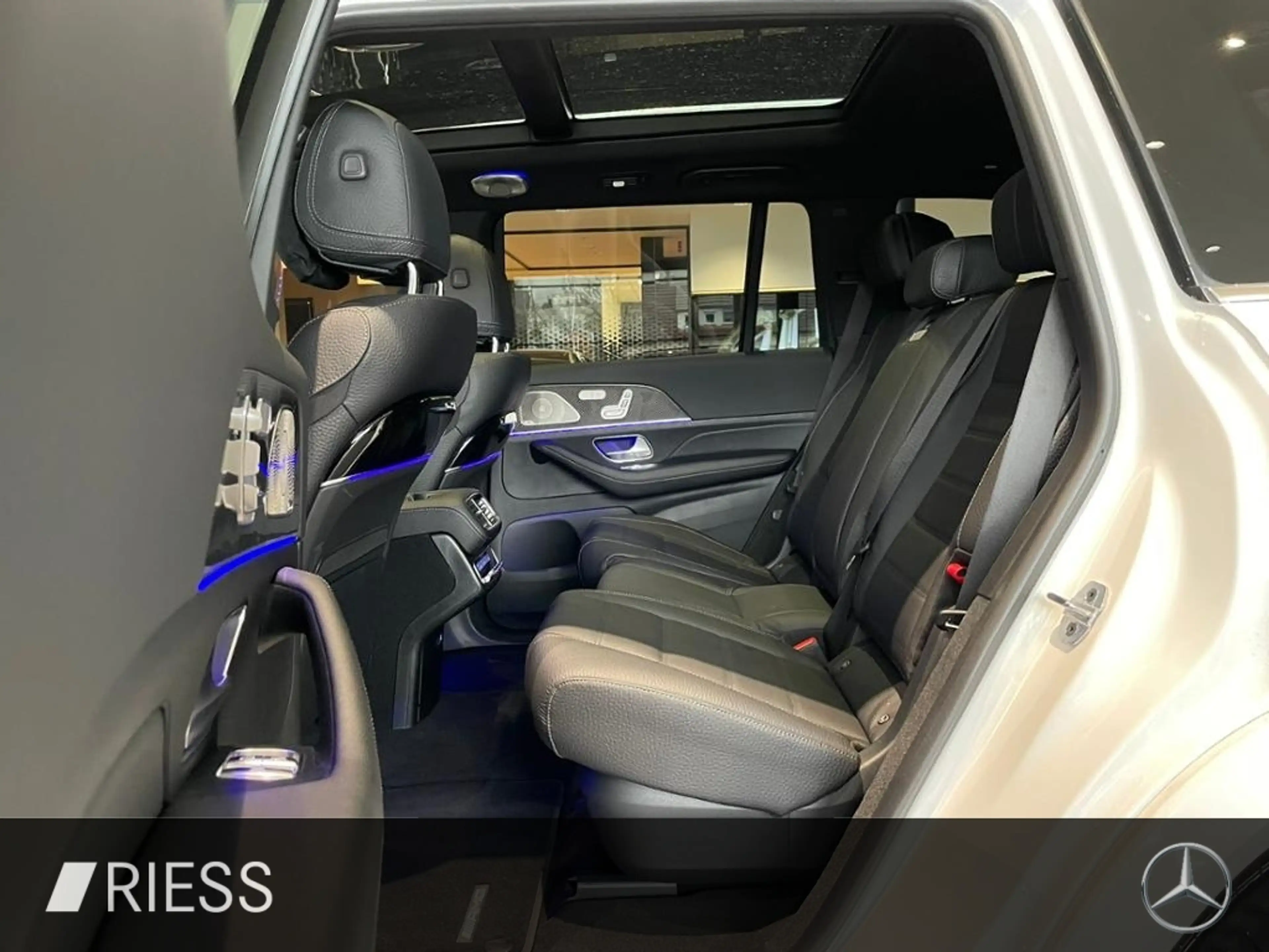 Mercedes-Benz GLS 580 AMG+PANO+HUD+STDHZG+AIRM+KEYL+MULTIBEAM+ — photo 5