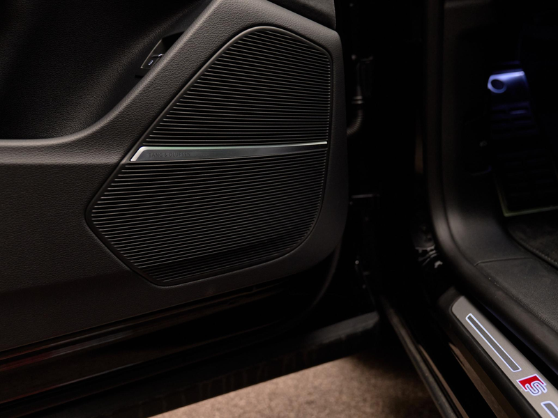 Audi Q8 55 TFSI e Quattro Pro Line S , pano, carbon, B&O, — photo 12