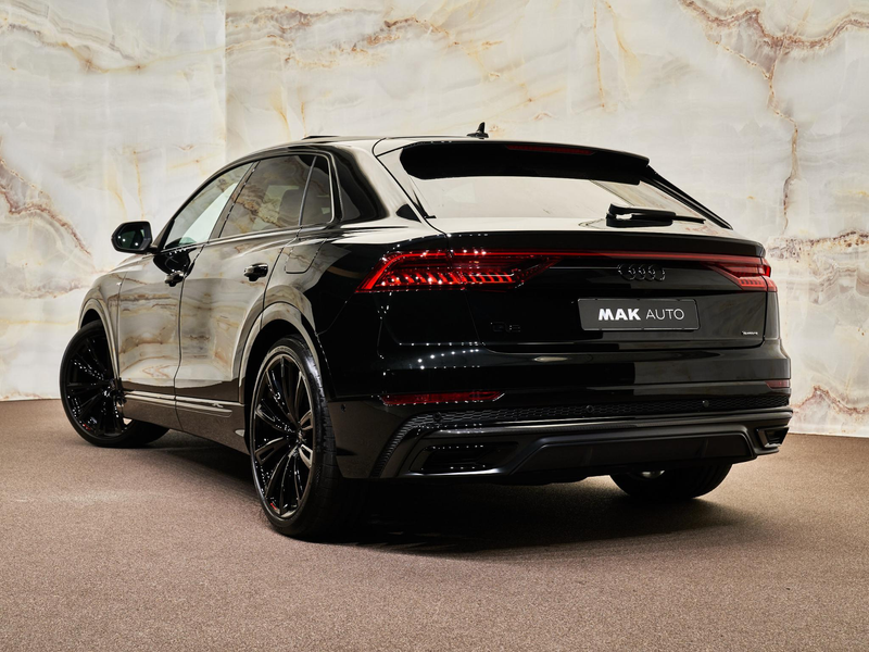 Audi Q8 55 TFSI e Quattro Pro Line S , pano, carbon, B&O, — photo 3