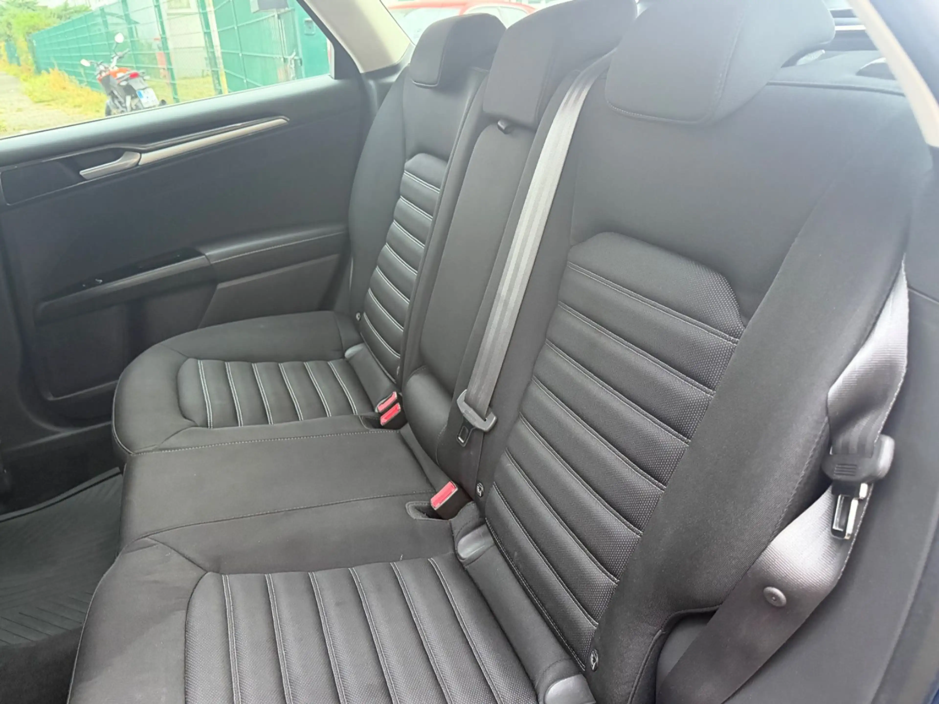 Ford Mondeo 2.0 TDCI Turnier Trend / 1. Hand — photo 10