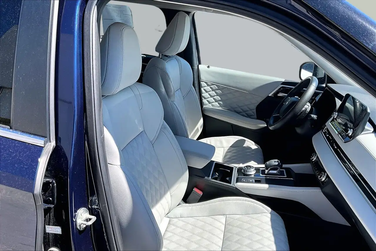 Mitsubishi Outlander fotografie Mitsubishi Outlander