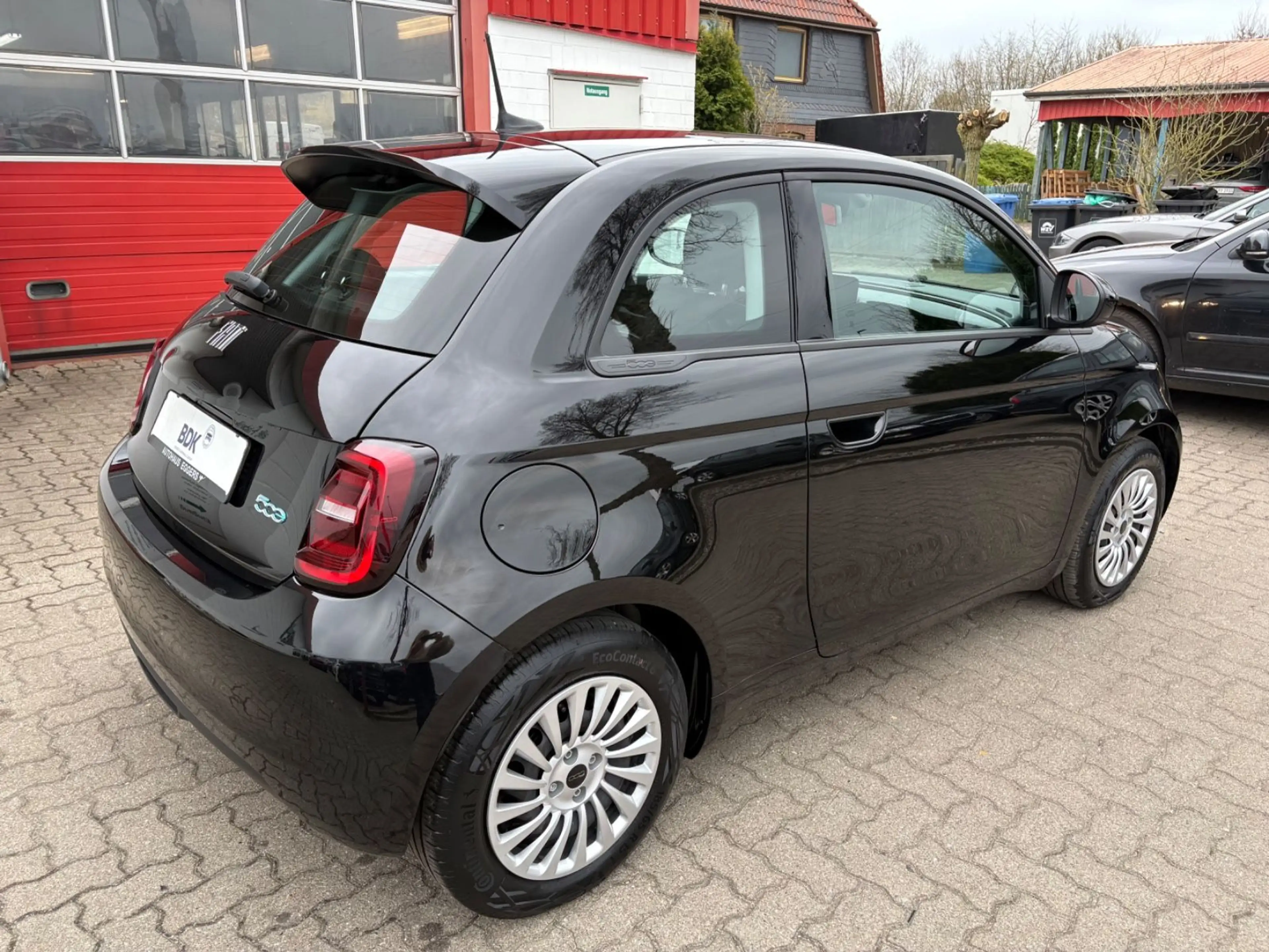 Fiat 500e Action/SHZ/KLIMA/TEMP/VIRTUAL/APPLE+ANDROID — photo 5