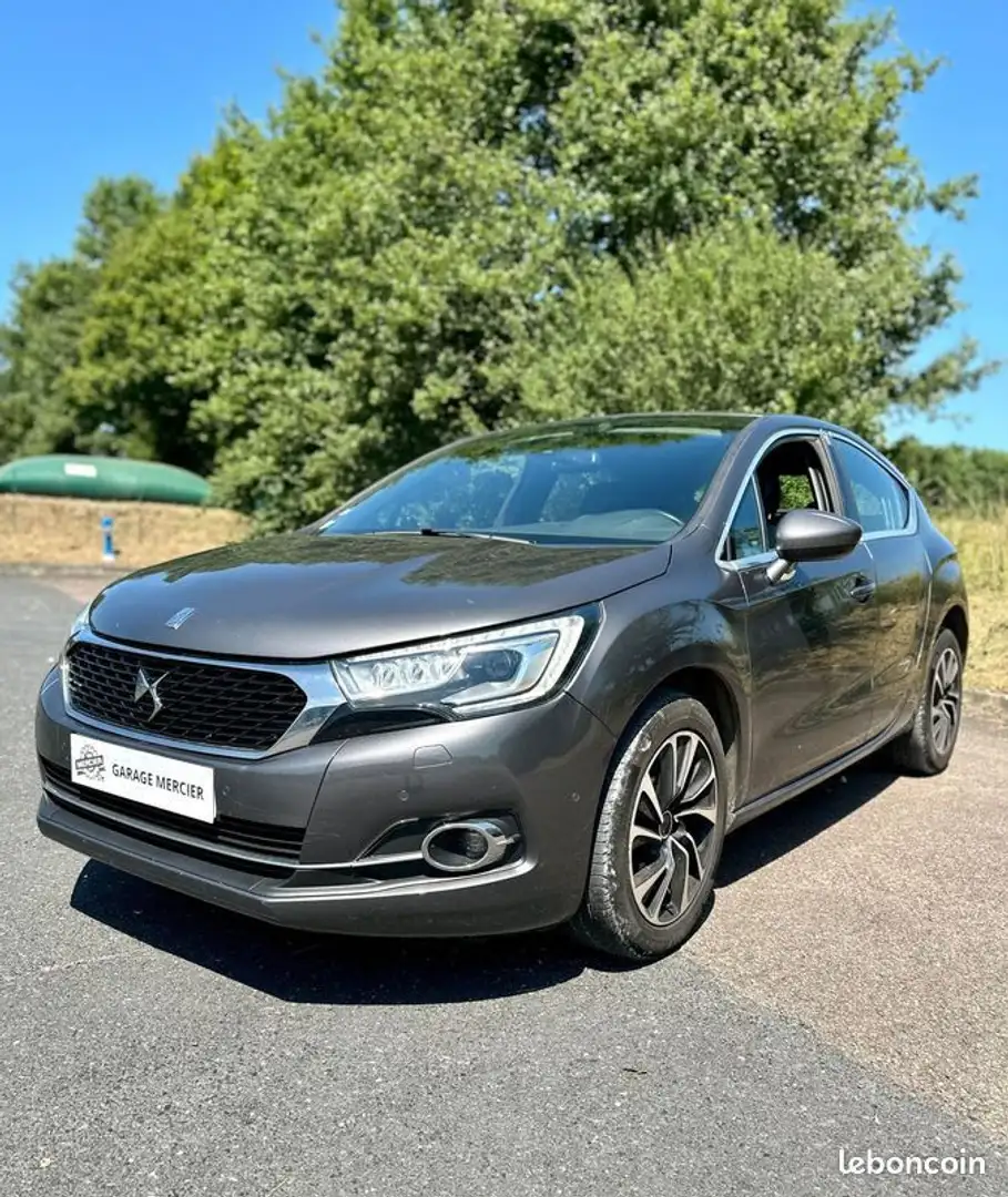 DS Automobiles DS 4 DS4 1.6 HDI 120ch SO CHIC Gris - 1