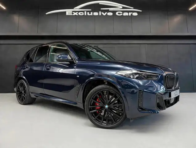 BMW X5 view 4