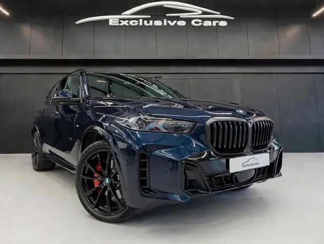 BMW X5 view 2