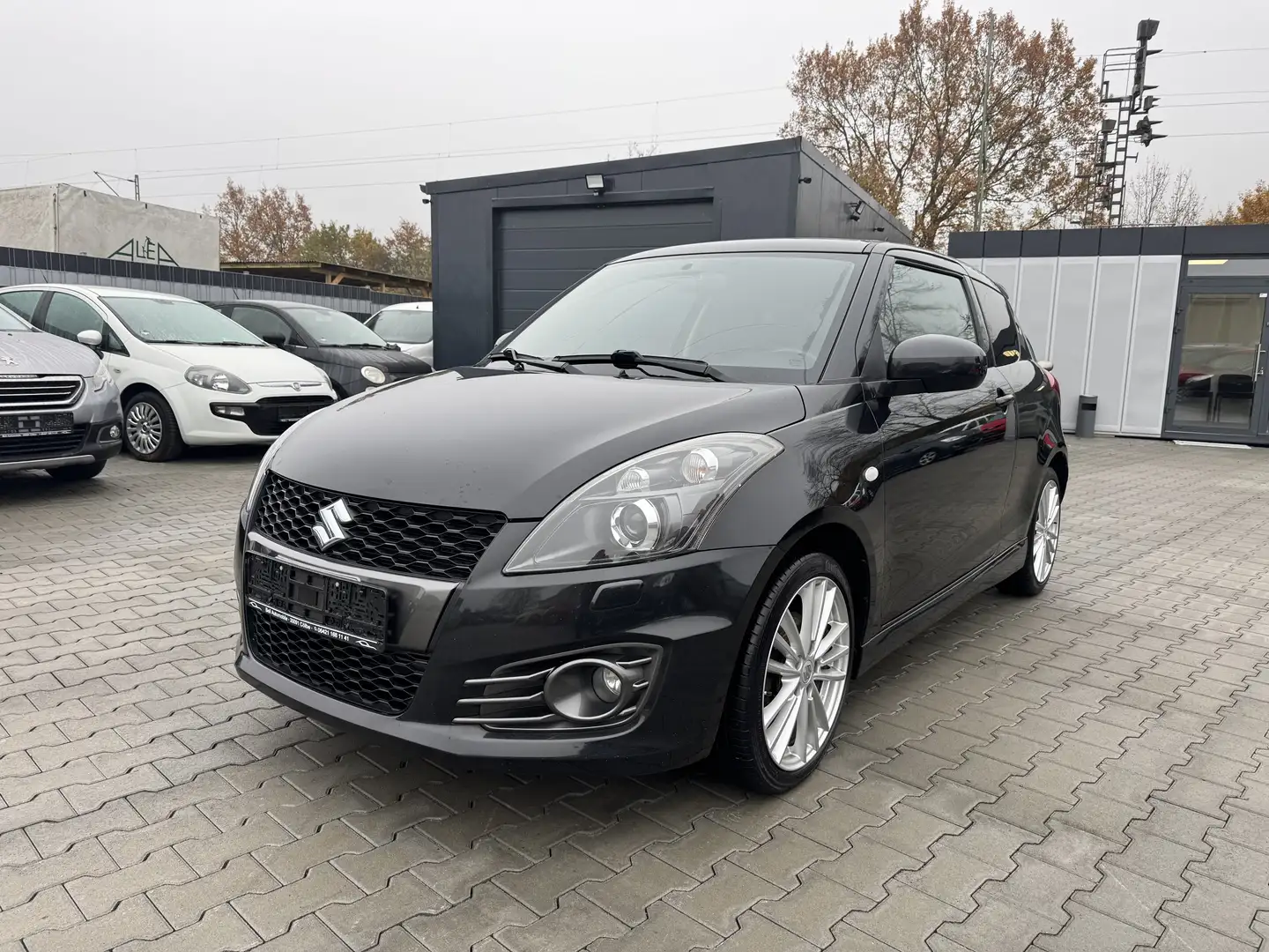 Suzuki Swift Sport 1,6 100 kW / Bi-Xenon Schwarz - 1