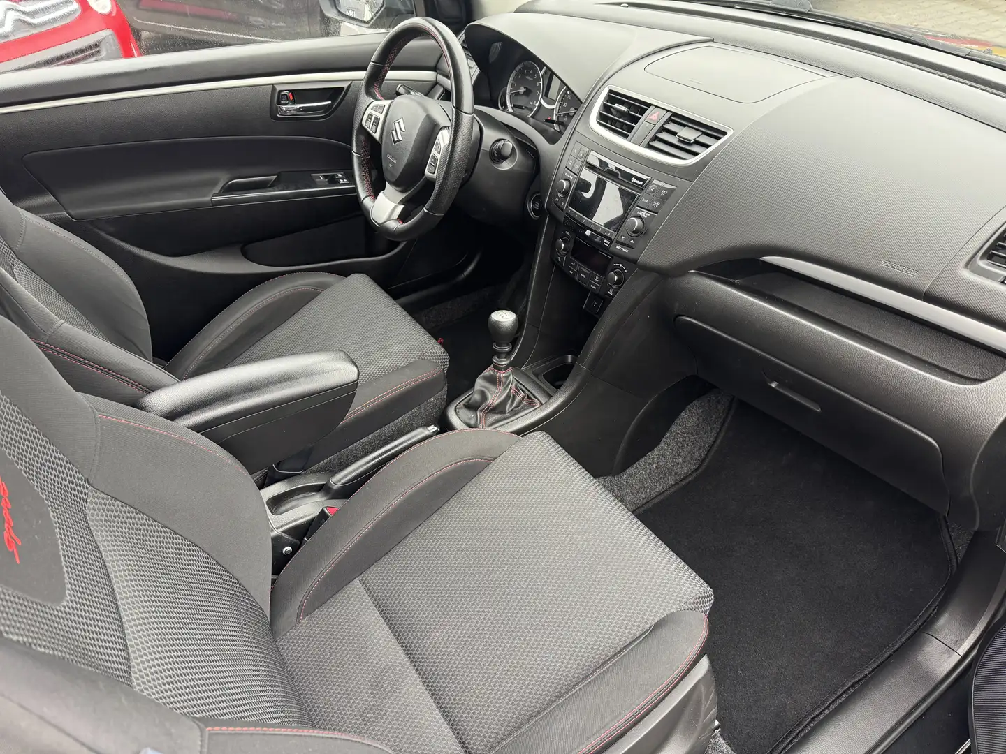 Suzuki Swift Sport 1,6 100 kW / Bi-Xenon Schwarz - 2