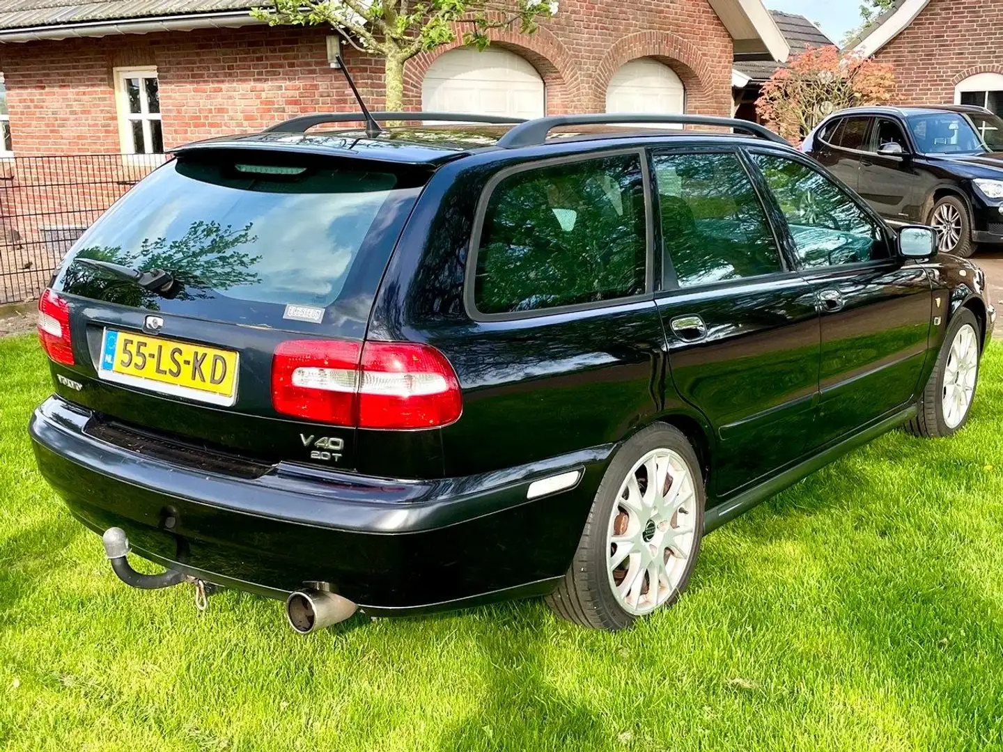 Volvo V40 V40 2.0 T Europa - Trekhaak - 163 PK - Carplay Zwart - 2