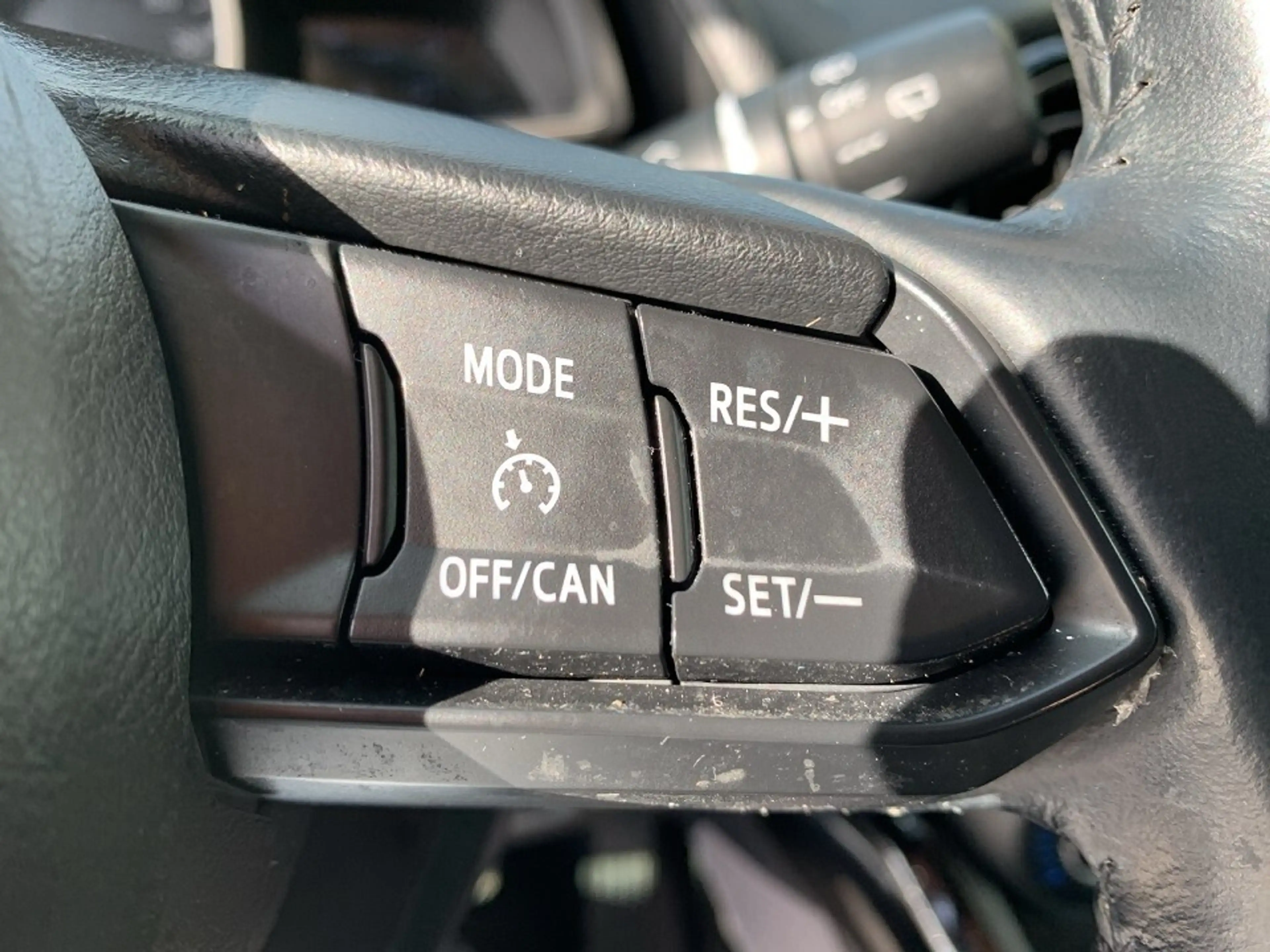 Mazda 2 Mazda2 G75 Challenge — photo 15