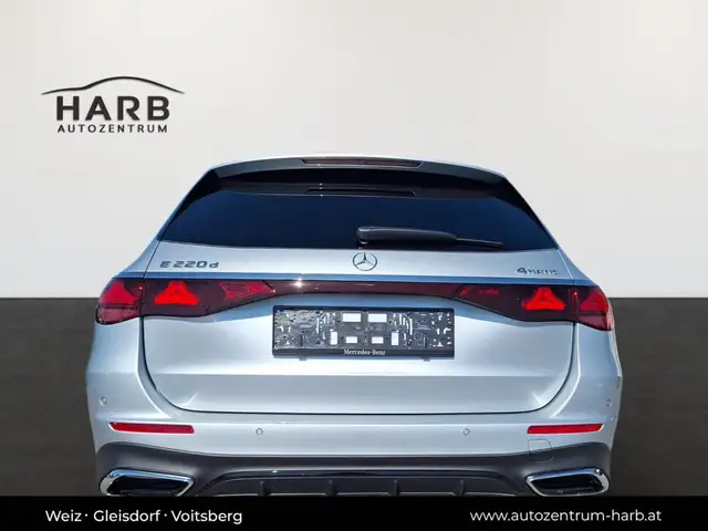 Mercedes-Benz E 220 d 4matic Ansicht 10