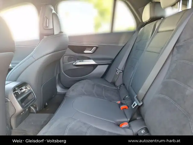 Mercedes-Benz E 220 d 4matic Ansicht 30