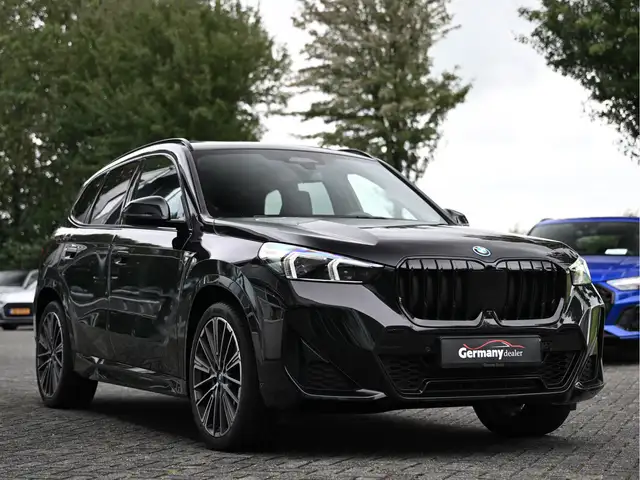 BMW X1 view 8