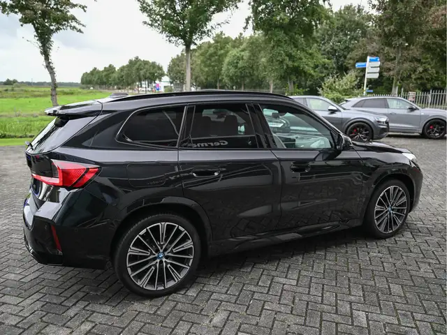 BMW X1 view 5