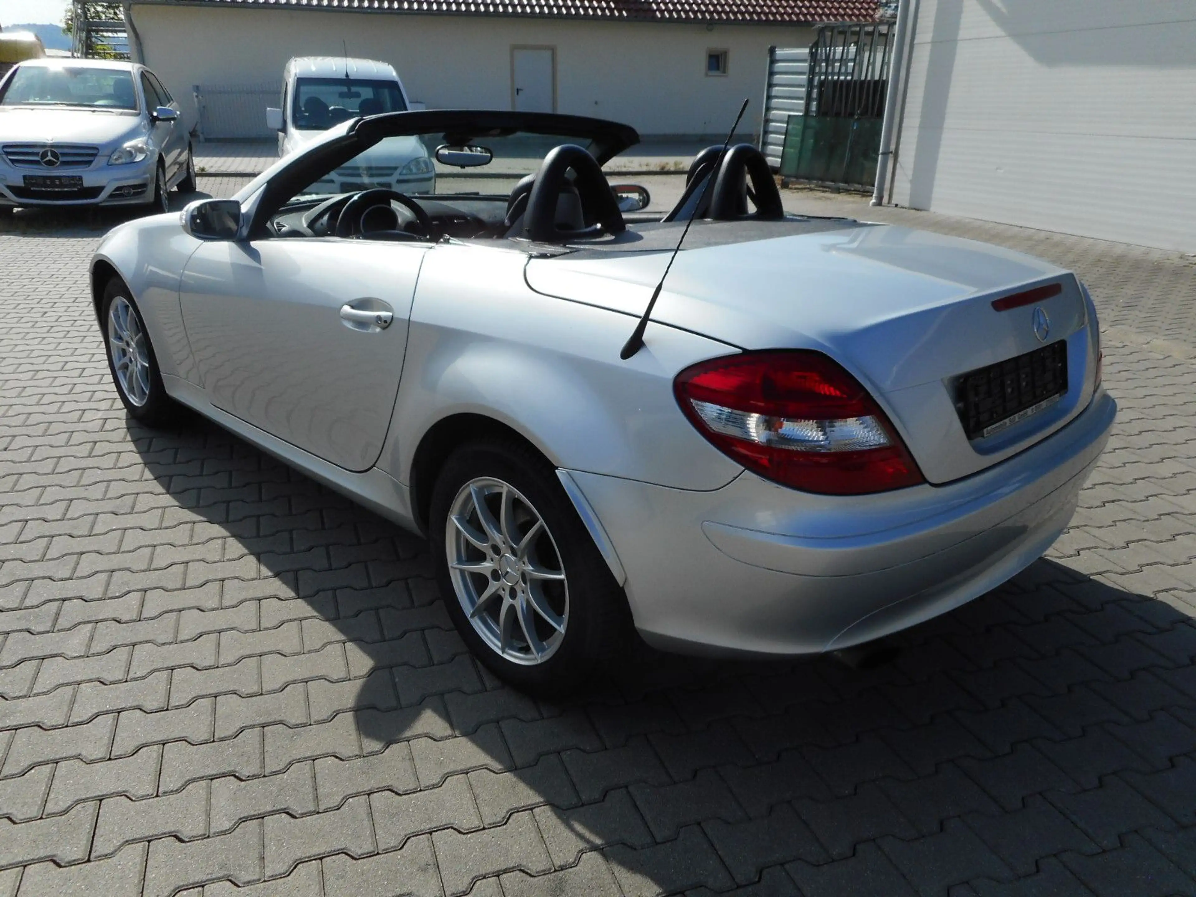 Mercedes-Benz SLK 200 K Roadster Leder Airscarf  HU 08/2027 — photo 6