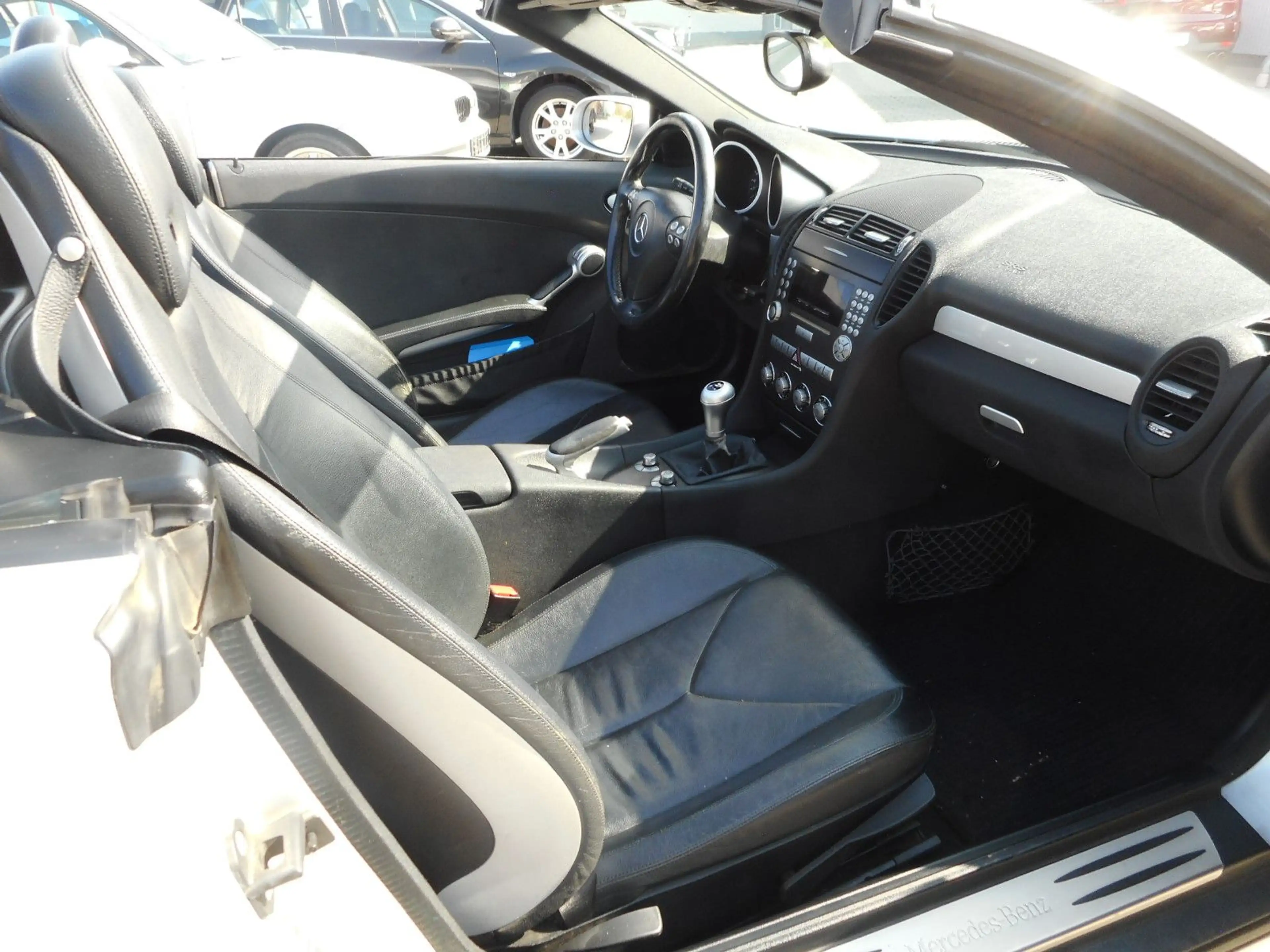Mercedes-Benz SLK 200 K Roadster Leder Airscarf  HU 08/2027 — photo 11