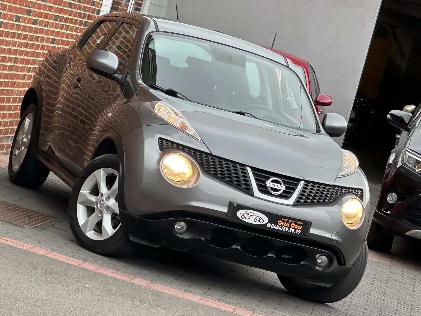 Nissan Juke // TEKNA // 1ERE PROPRIÉTÉ // Grijs - 2